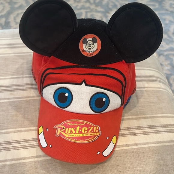 Disney parks authentic original lightning McQueen youth size hat - Picture 1 of 3